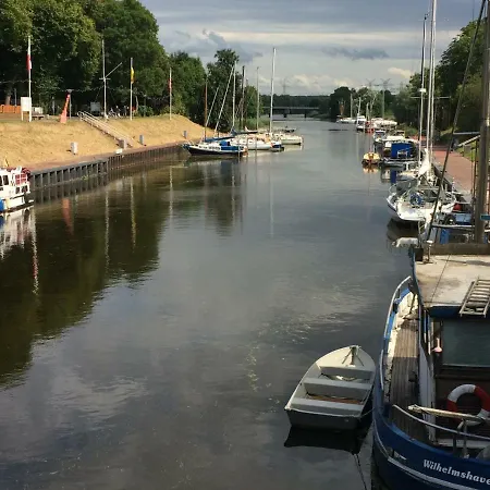 Hausboot Nordsee * Wilhelmshaven